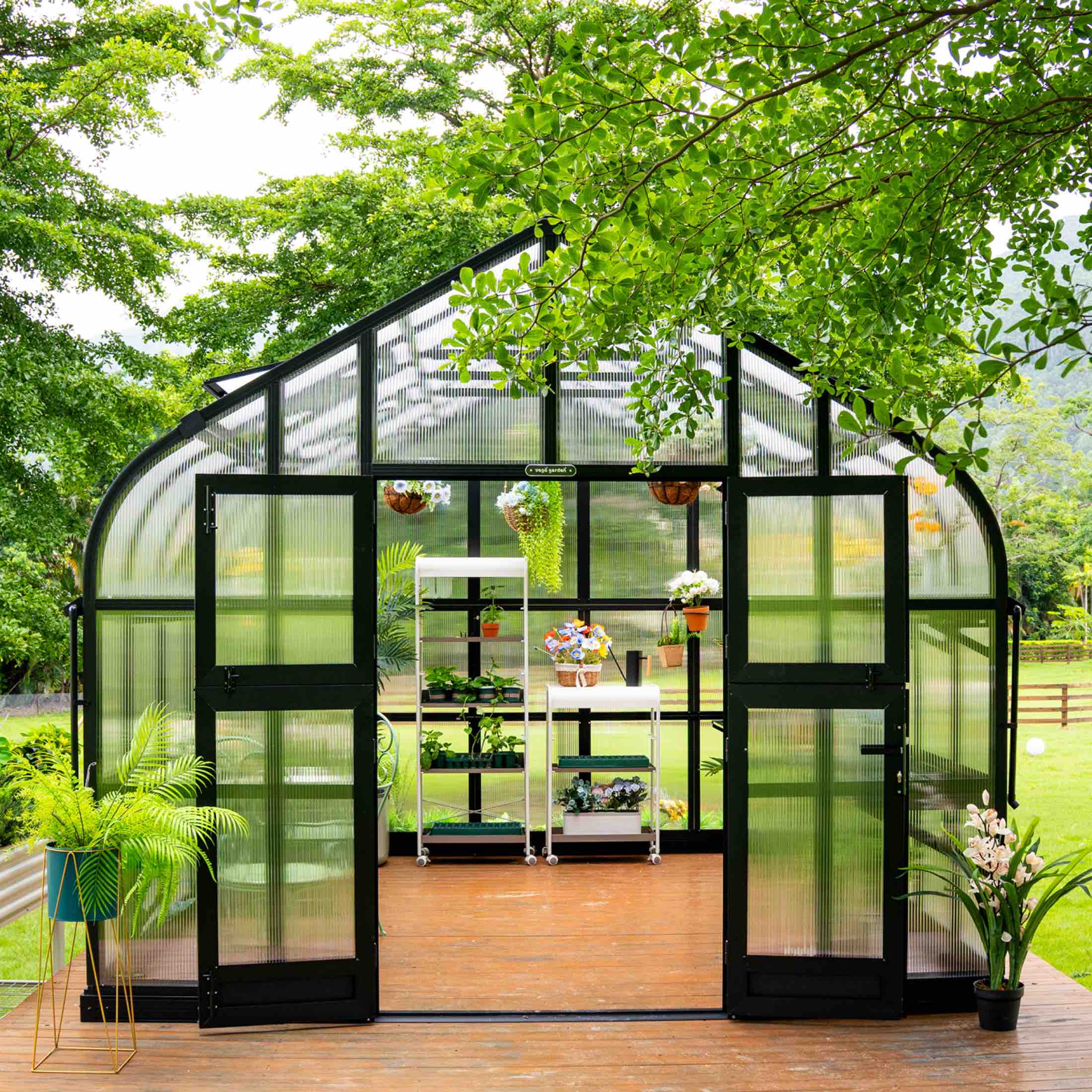 Vego Pacific Greenhouse - 10.5ft Wide, 10.5' x 16.5' Vego Pacific Greenhouse - 10.5ft Wide, 10.5' x 16.5'