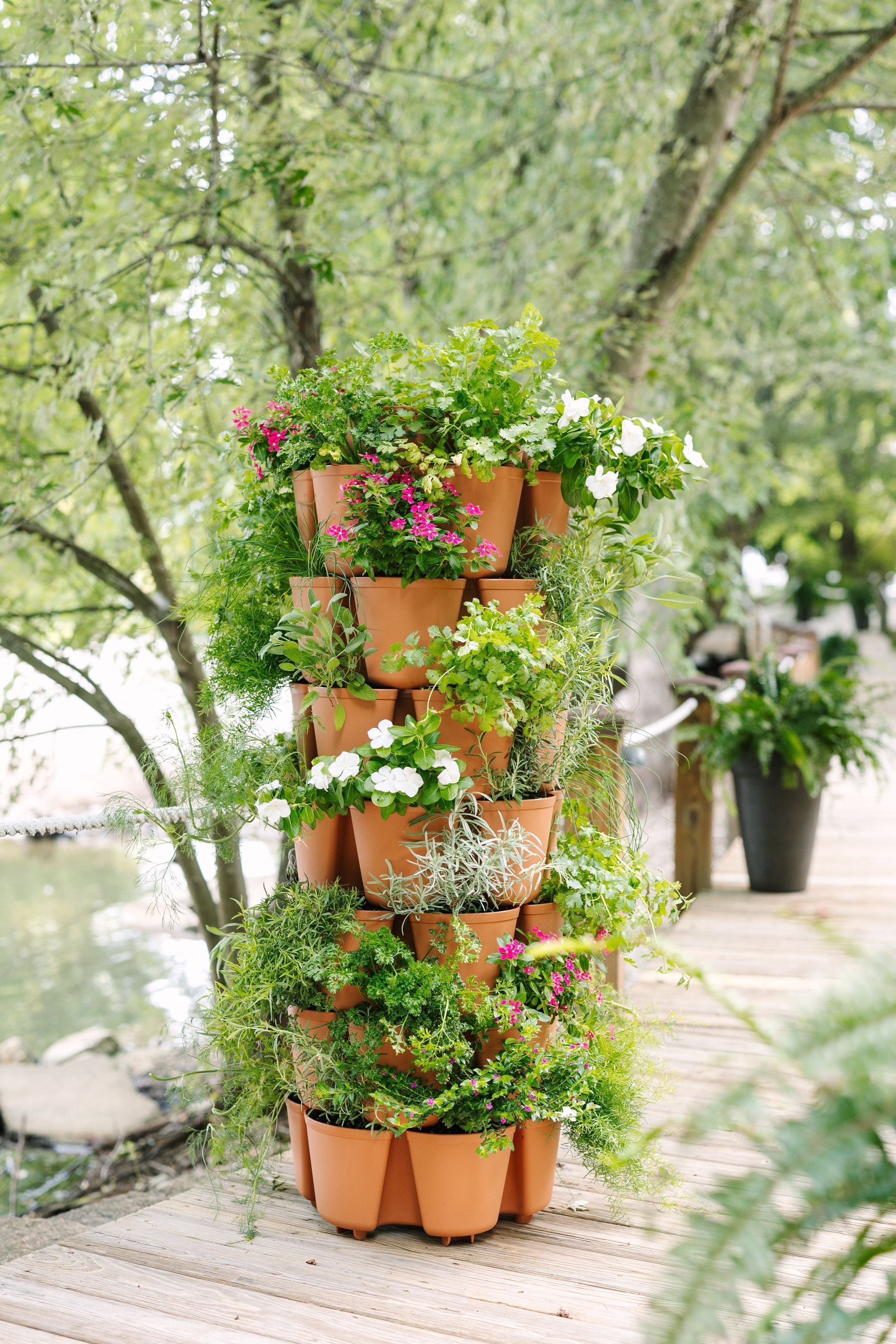 plants for vertical pots 7 Tier GreenStalk Garden Leaf Vertical Planter - Basic Texture Evergreen
