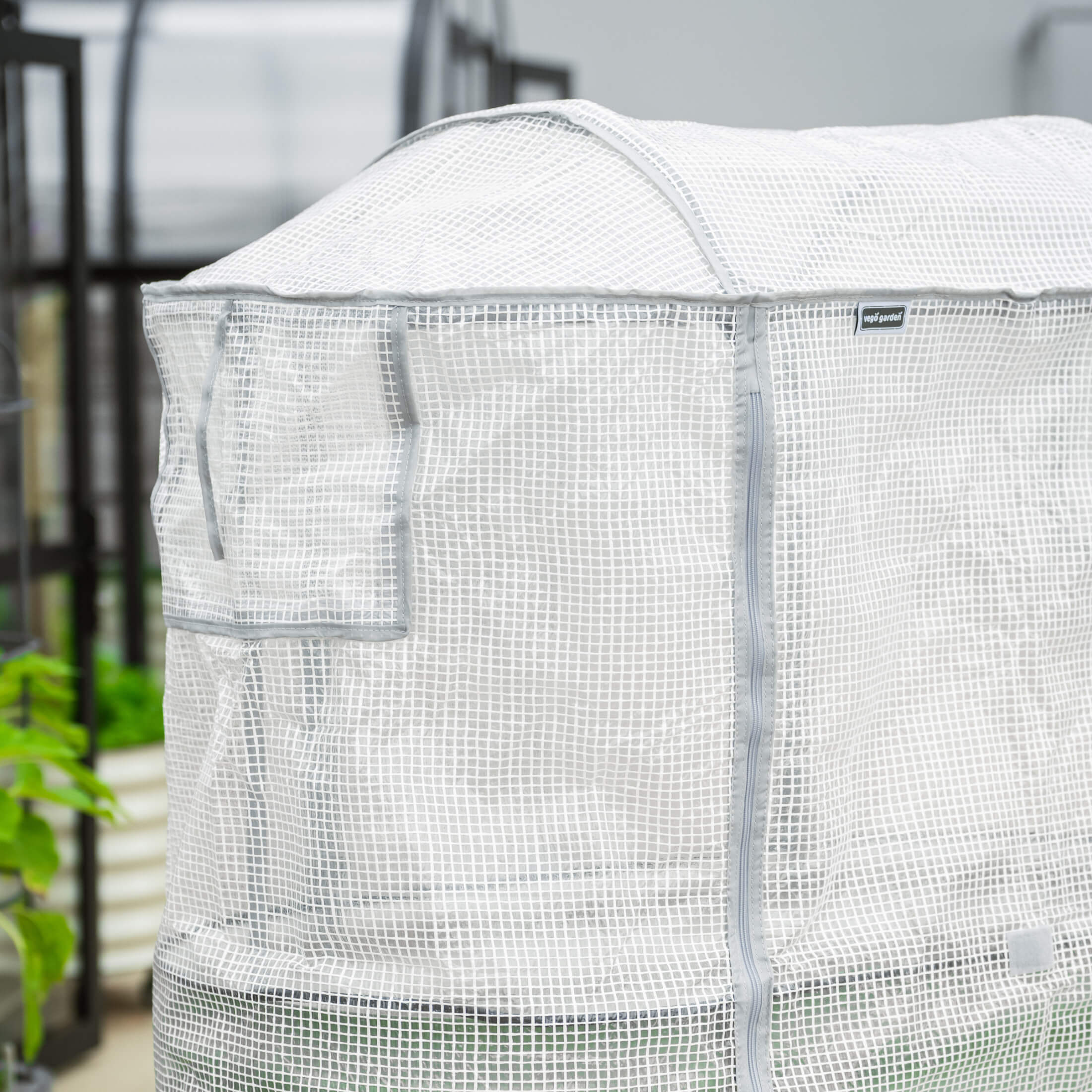 Greenhouse Frost Cover & Trellis System for Self-Watering Elevated Rolling Bed
