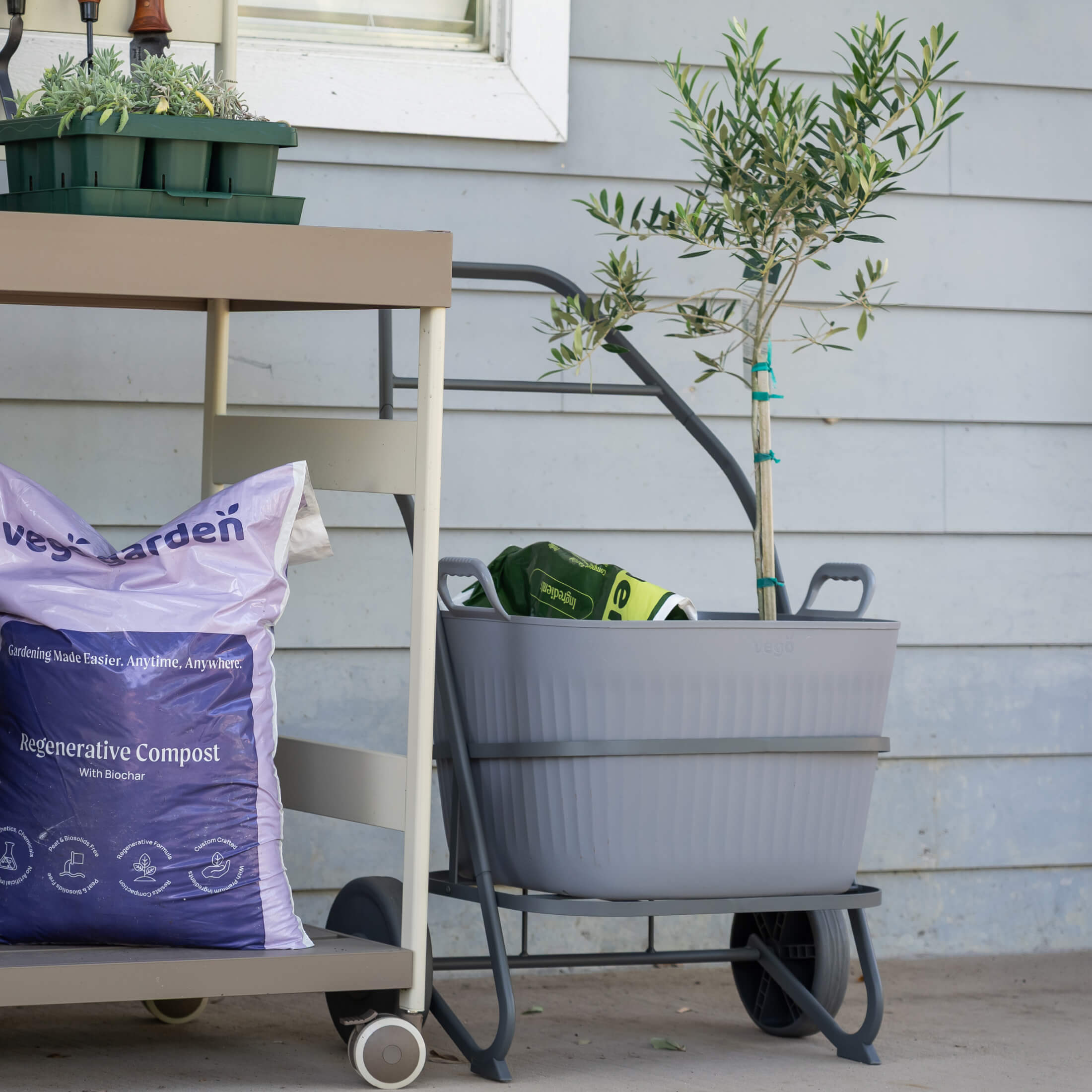 FlexTrug™ 12-Gallon Utility Cart
