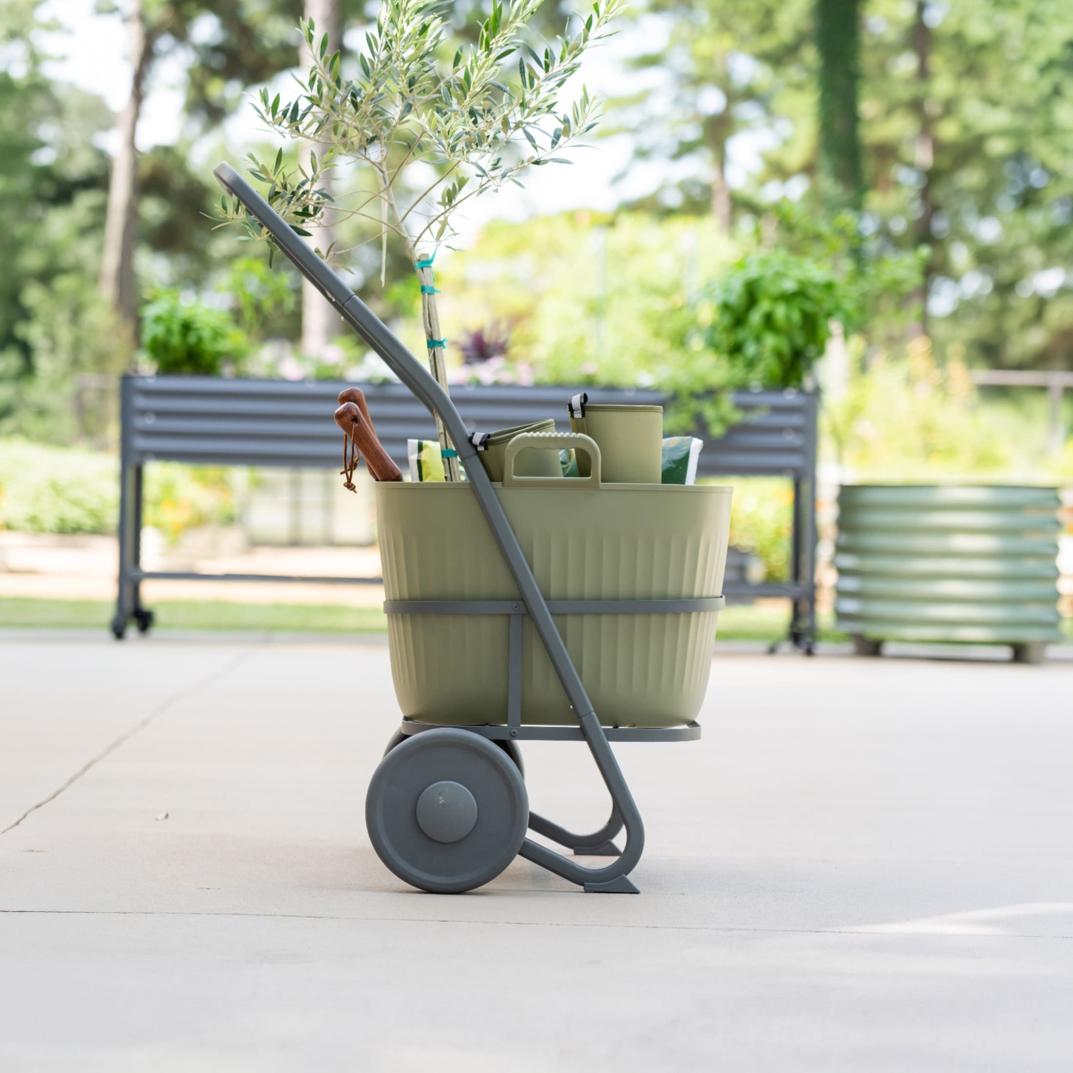 FlexTrug™ 12-Gallon Utility Cart