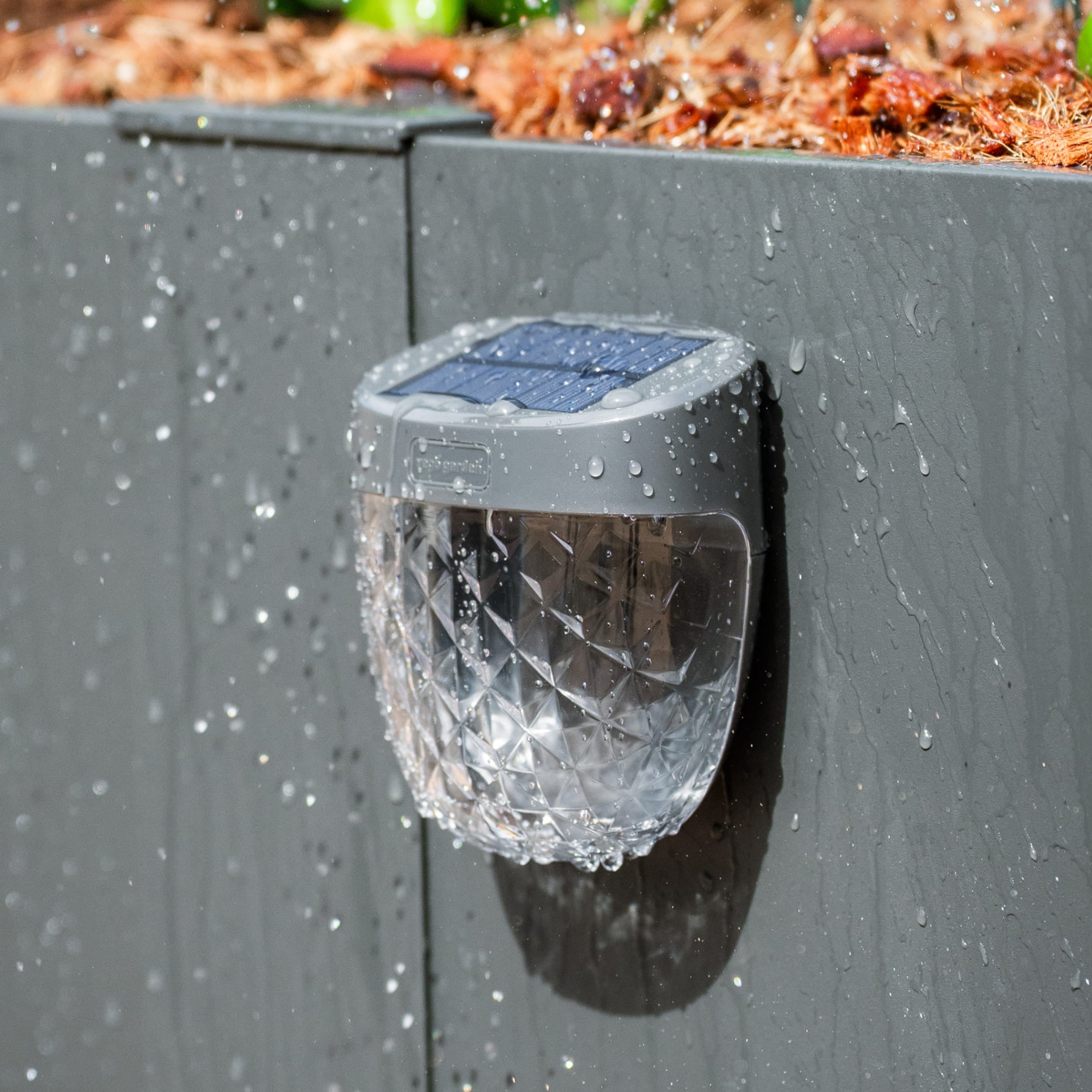 Diamond Garden Solar Light - Flat Mount