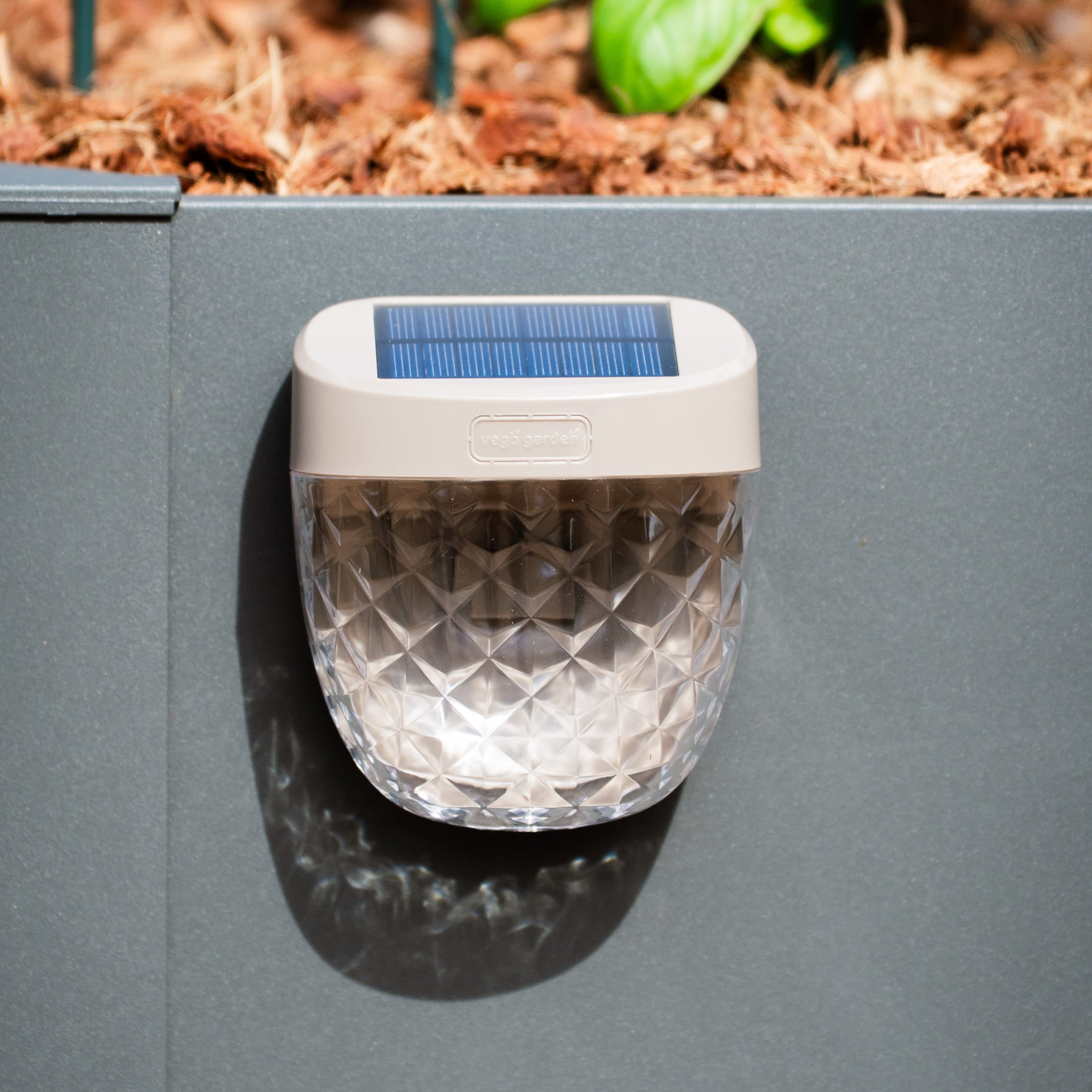 Diamond Garden Solar Light - Flat Mount