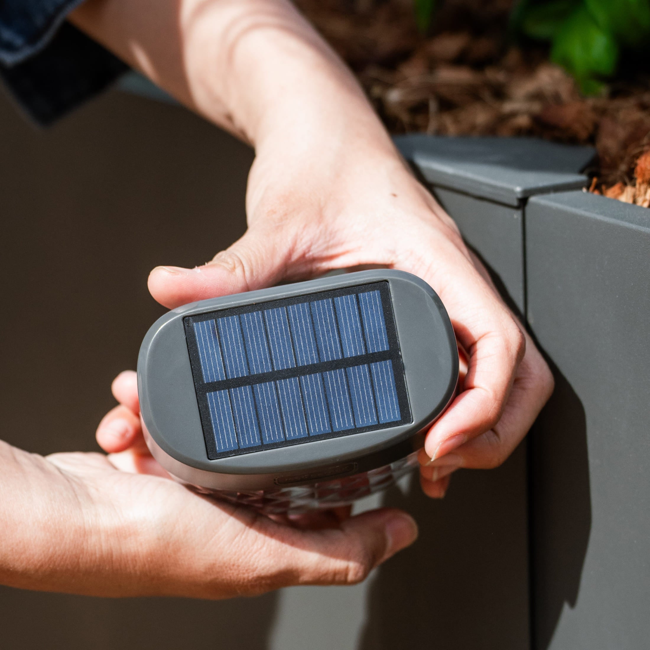 Diamond Garden Solar Light - Flat Mount