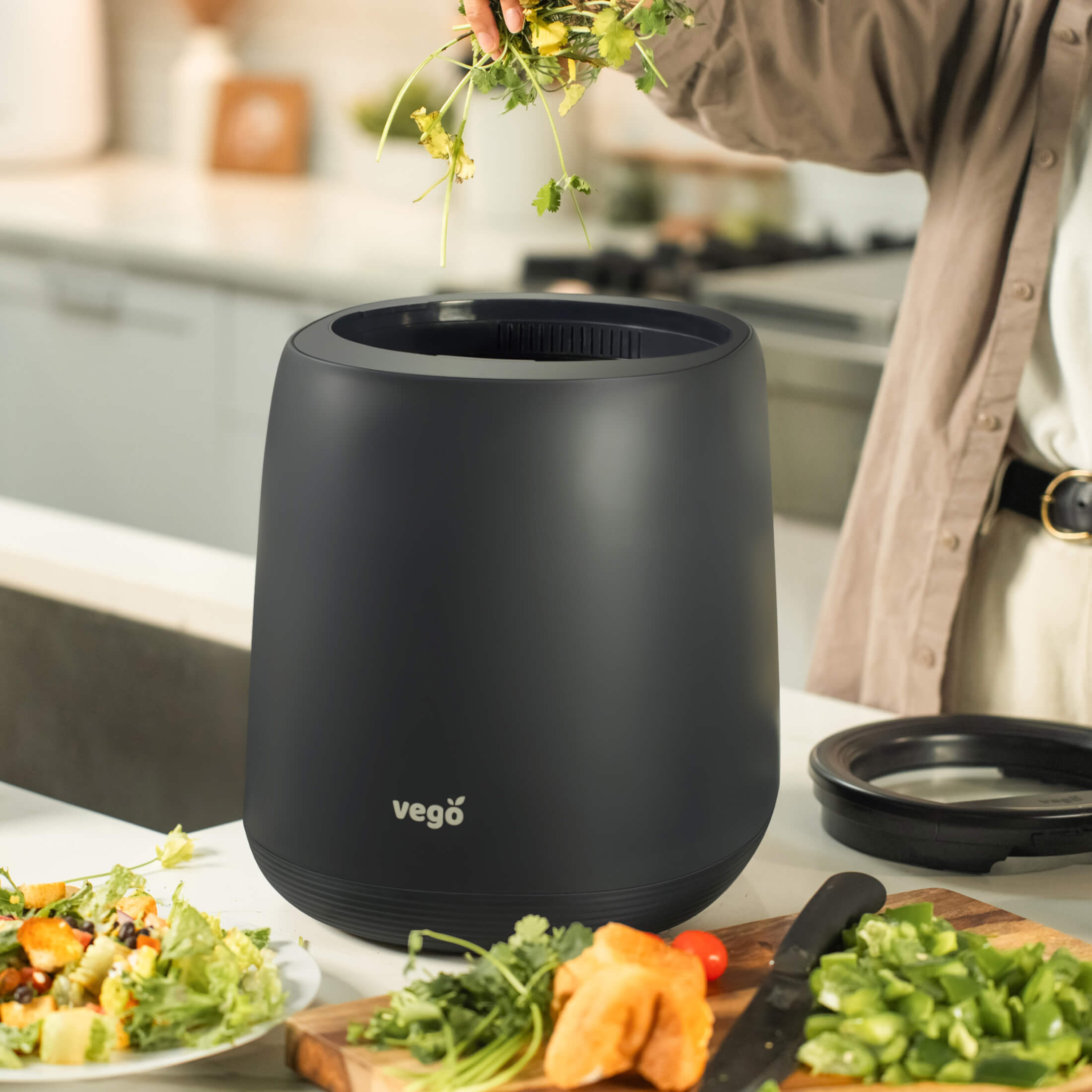 Vego Kitchen Composter - Team Grow