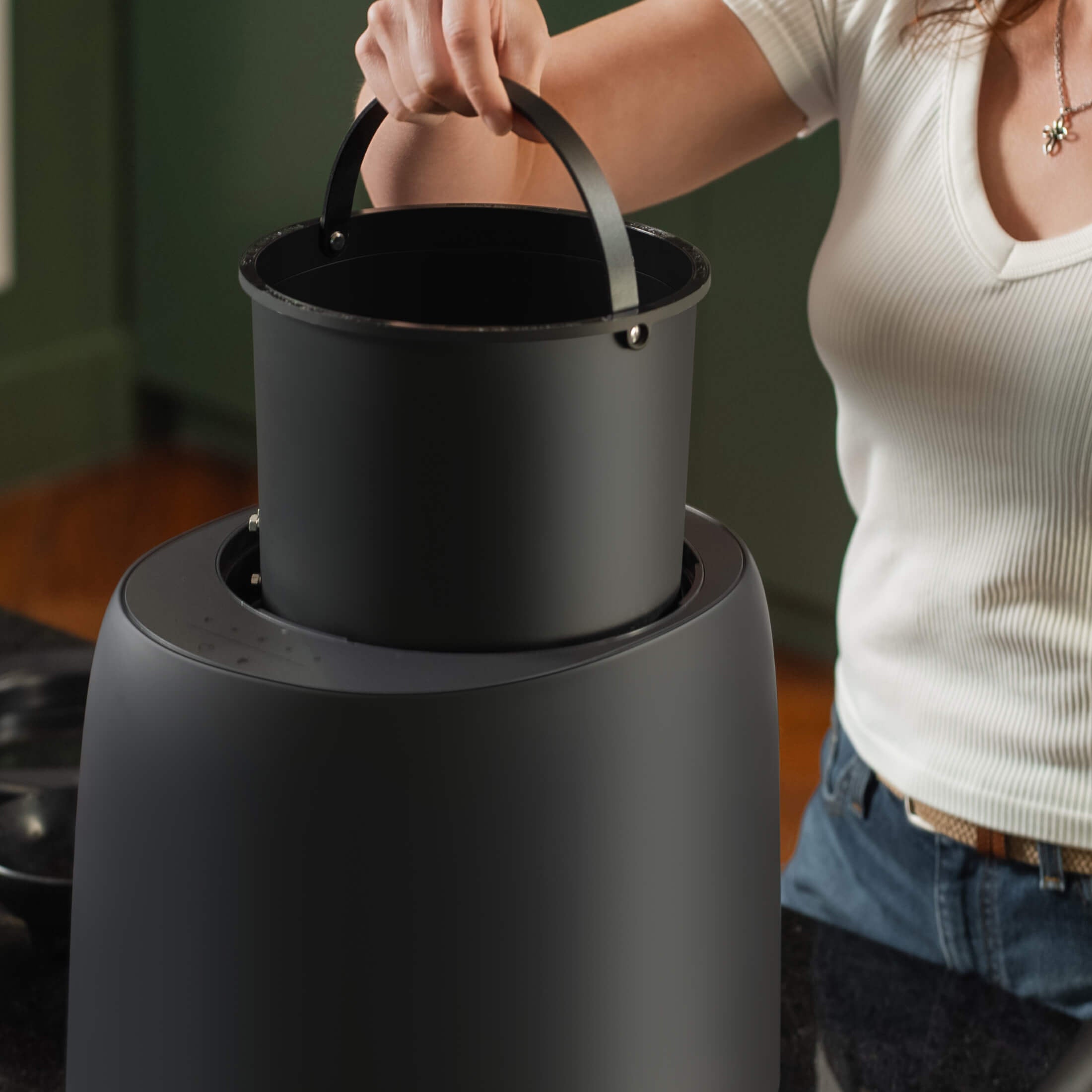 Vego Kitchen Composter - Team Grow